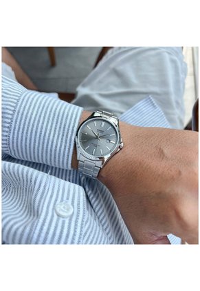 Reloj Casio MTS-115D-8A Diseño Elegante