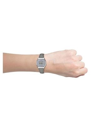 Reloj Casio Modelo LA680WEL-8A2DF Gris Mujer