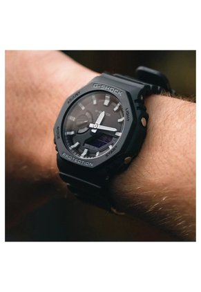 Reloj Casio G-SHOCK GA-2100-1A Diseño Deportivo