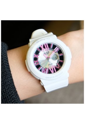 Reloj G-SHOCK BABY-G Modelo BGA-160-7B2 Diseño Deportivo