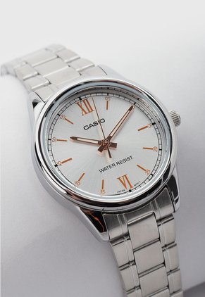 Reloj CASIO Plateado