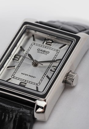 Reloj CASIO Plateado