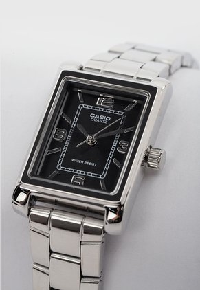 Reloj CASIO Plateado