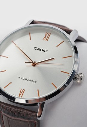 Reloj CASIO Plateado