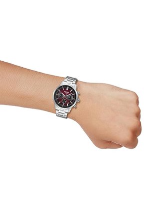Reloj Casio Modelo EFR-575D-4ADF Plateado Hombre