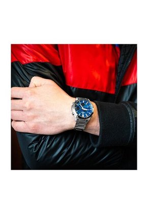 Reloj Casio Modelo EFV-C120D-2ADF Plateado Hombre