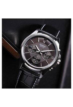 Reloj Casio Referencia MTP-1375L-1A Diseño Elegante