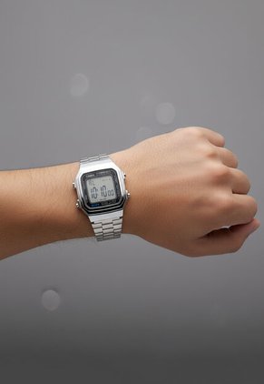 Reloj CASIO Plateado