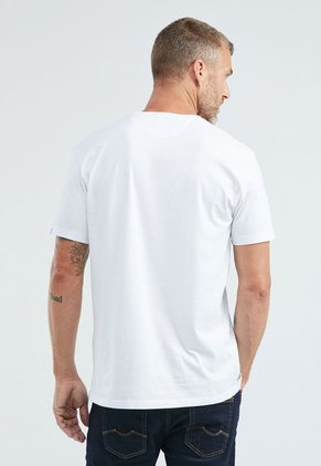 Camiseta Blanco-Rojo-Azul Chevignon