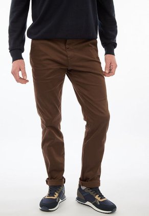 Pantalón Chino CHEVIGNON Café