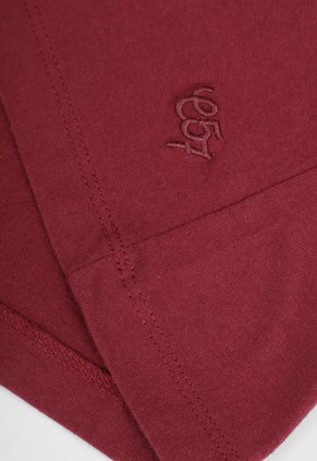 Camiseta CHEVIGNON Essentials Vinotinto