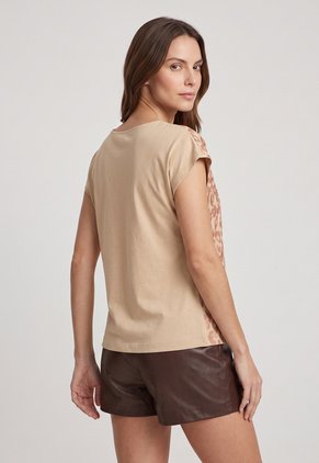 Camiseta CHEVIGNON Caqui
