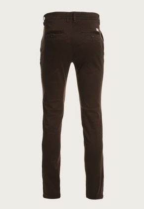Pantalón Chino CHEVIGNON Slim Fit Café