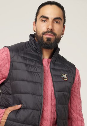 Chaleco Negro Chevignon