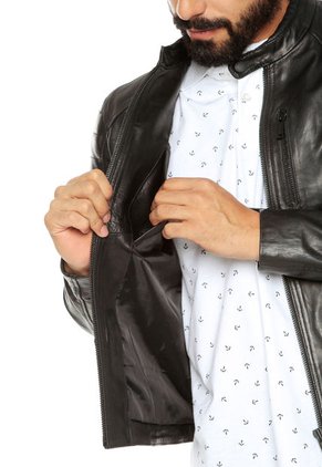 Chaqueta Negra Chevignon