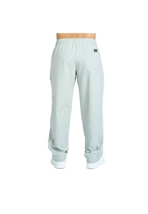 PANTALON CHIPPO HOMBRE MCJ12778947 GRIS Talla M