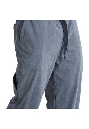 PANTALON CHIPPO HOMBRE MCJ12778907 GRIS OSCURO Talla XXL