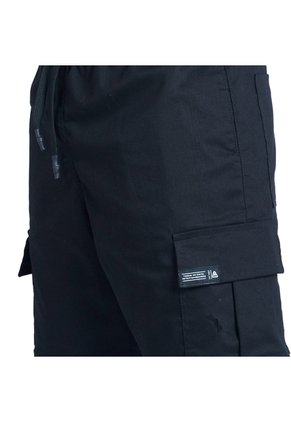 BERMUDA CHIPPO HOMBRE MCJ12778949 Talla M