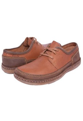 Zapatos Clarcks Risthon Moor Miel