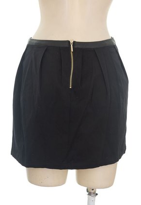 Falda Negra Stradivarius (Producto De Segunda Mano)