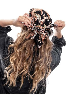 Pañoleta Estampado Patchwork Color Blue