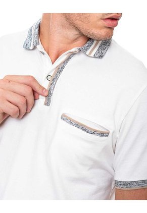 Polo Con Contraste De Color En Cuello Puños Y Perilla Color Blue