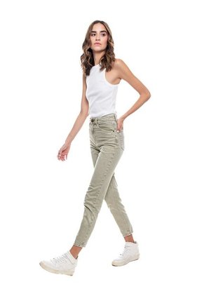 Pantalón Mom Fit High Waist Teñido Old Wash (Se Sugiere Comprar Una Talla Más A La Habitual) Color Blue