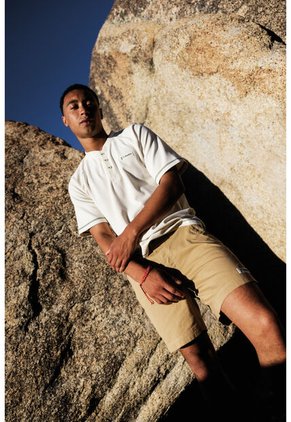 Camiseta Hombre Columbia ACKER ROCK KNIT SHOR Crema Columbia