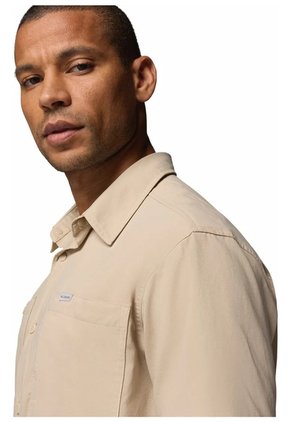 Camisa Hombre Columbia Silver Ridge Ii Ss Caqui Columbia