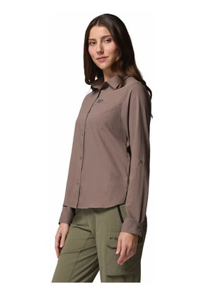 Camisa Mujer Columbia SILVER RIDGE UTILITY Beige Columbia