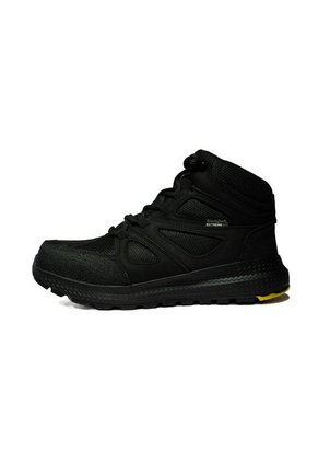 Bota Hombre Outdoor -Herreros- X-Trail Negro