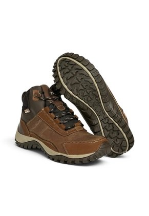 Bota Dama Outdoor -Herreros- Outlander Pardo