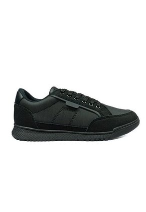 Zapato Casual -Herreros- Striker Negro