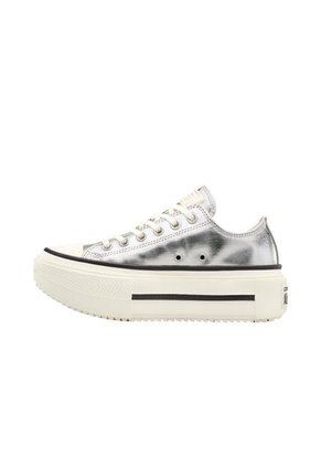 Tenis Converse Ctas Lift Double Stack Mujer-Plateado