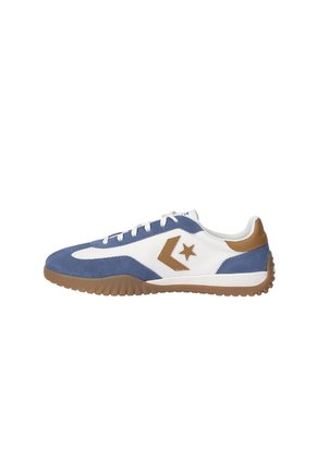 TENIS RUN STAR TRAINER CONVERSE