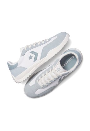 RUN STAR TRAINER CONVERSE