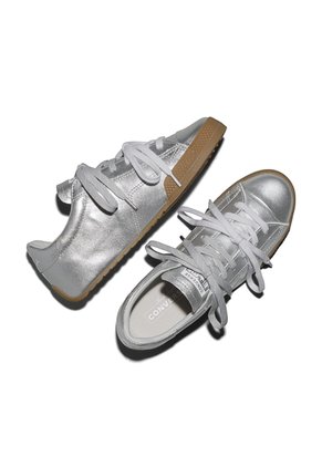 Tenis Converse Chuck Taylor Lo Mujer-Plateado