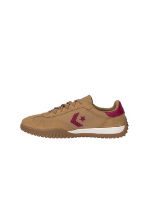 TENIS RUN STAR TRAINER CONVERSE