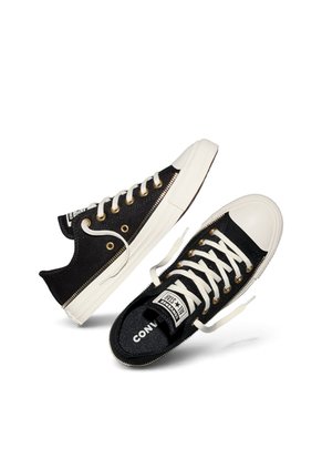 Tenis Converse Chuck Taylor All Star Mujer-Negro/Blanco