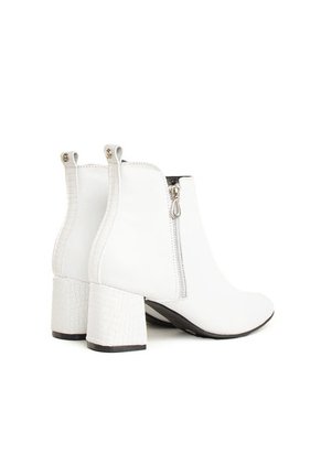 Botín De Cuero Blanco Cosmos