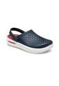 Sandalias Crocs InMotion Clog Unisex de Crocs