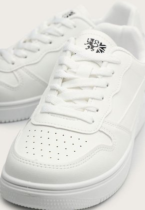 Tenis Lifestyle Blanco Crosby Kids	