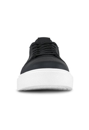 Tenis Harlan Negro Para Hombre Croydon