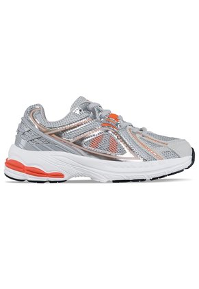 Tenis Urbanos Xecod Plata-Nar Croydon Para Mujer