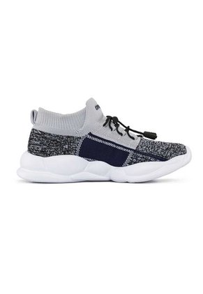 Tenis Nelil Gris Para Niño Croydon