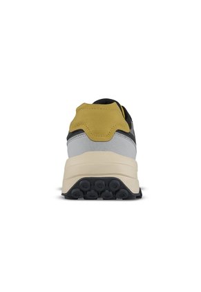 Tenis Urbanos Yabar Café-Negro Croydon Para Hombre
