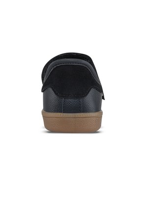 Tenis Urbanos Melia Negro Croydon Para Mujer