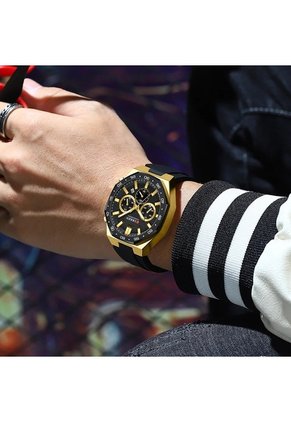 Reloj Curren 8489 Cronógrafo Marco Dorado - Negro