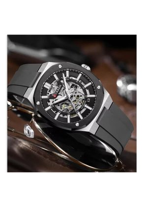 Reloj Curren Modelo KREE3901 Negro Hombre