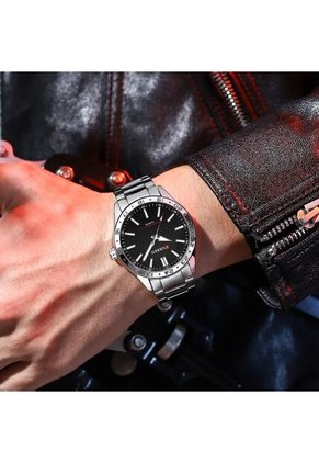Reloj Curren Modelo KRED9302 Plateado Hombre